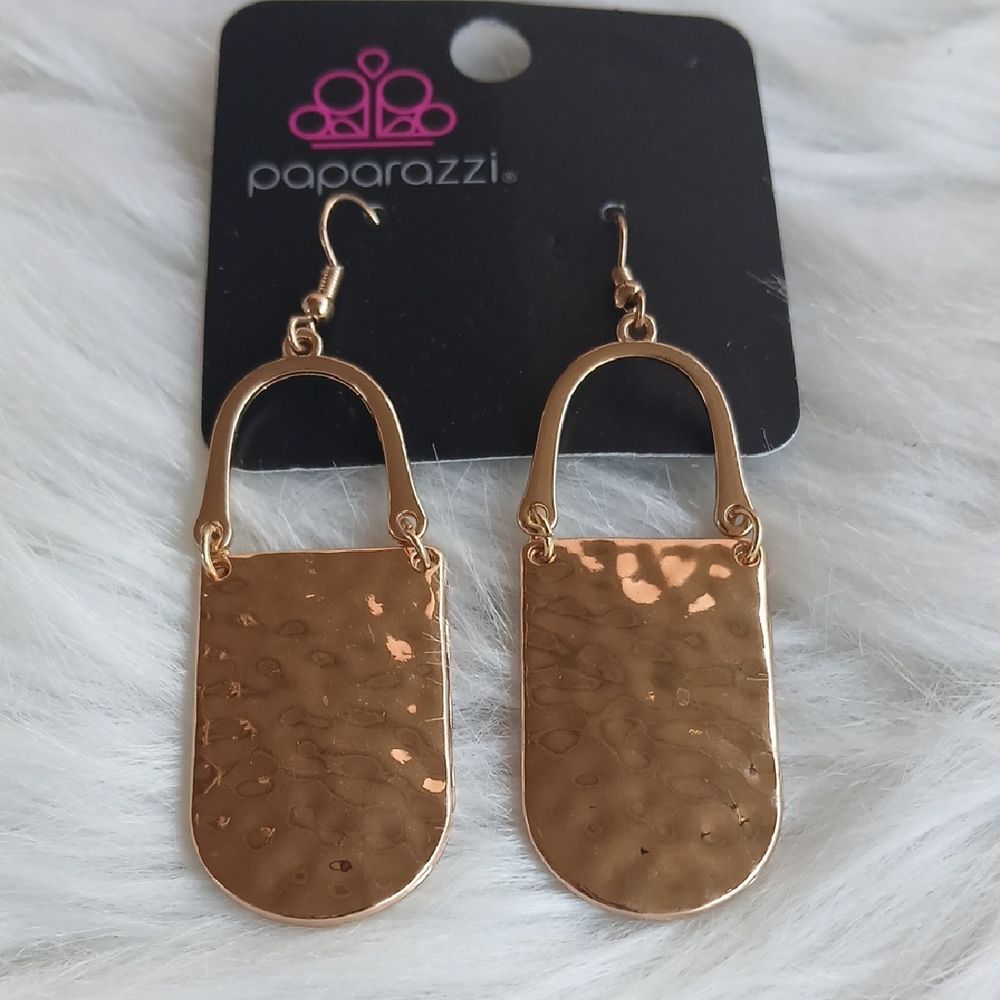 Paparazzi Gold Textured Earrings Modern Artisanal Design - Picture 1 of 6